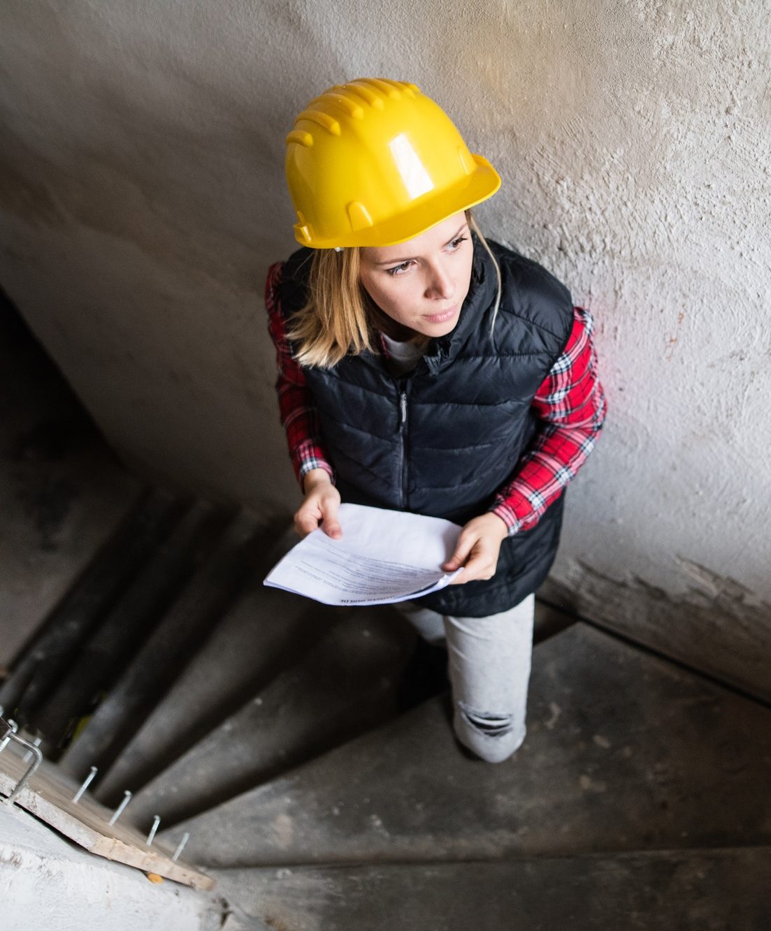 Kælder Renovering tilbyder skadeservice, fugtkontrol, renovering & ventilation af kældere i København, Roskilde og Nordsjælland - Ring for rådgivning